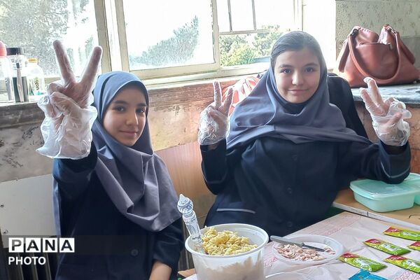تغذیه سالم کلاس هفتمی های دبیرستان هدی