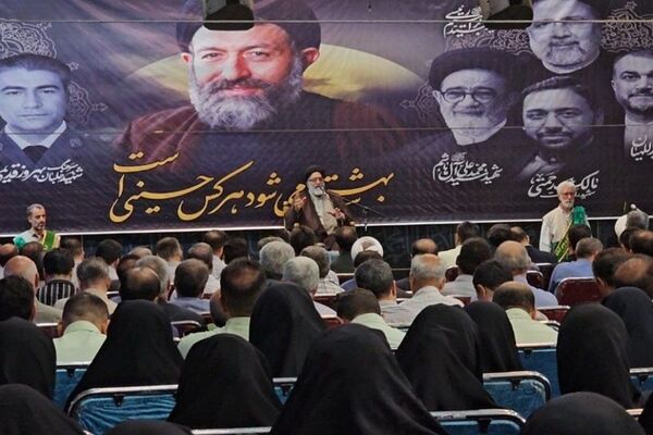 مراسم سالروز شهادت شهید بهشتی و ۷۲ یار انقلاب و چهلمین روز از شهادت رییس‌جمهور و شهدای خدمت در ورامین