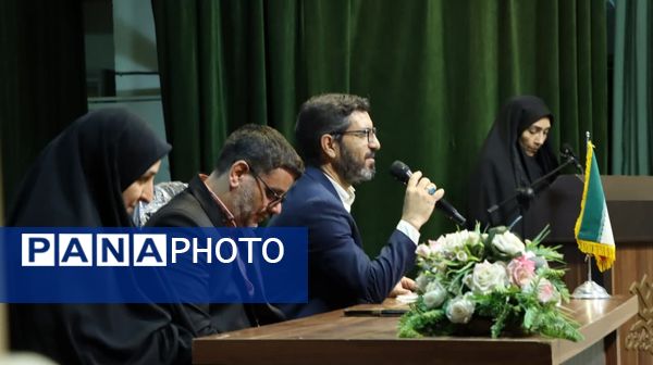 مراسم تجلیل و نکوداشت معاونان و مربیان پرورشی در کاشان