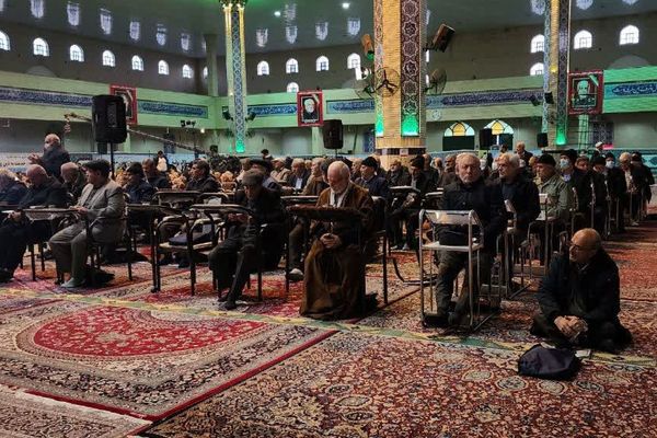 طنین انداز شدن اولین دعای ندبه در مصلی اسلامشهر