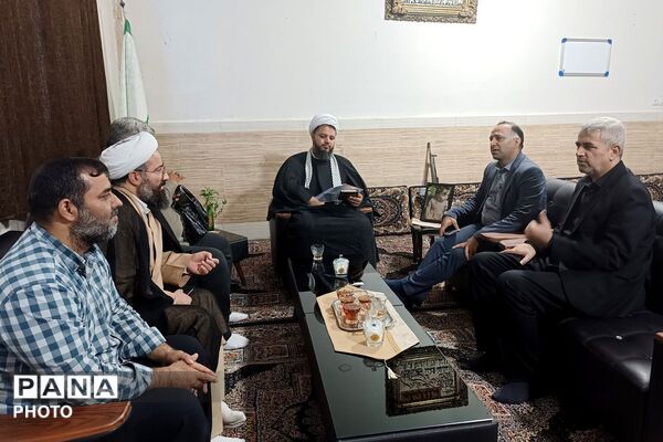 تاکید بر تقویت همکاری آموزش‌وپرورش و ائمه جمعه برای حضور پرشور فرهنگیان در نمازجمعه