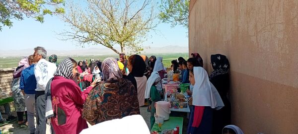 بازارچه دانش‌آموزی در مدارس شهرستان سملقان