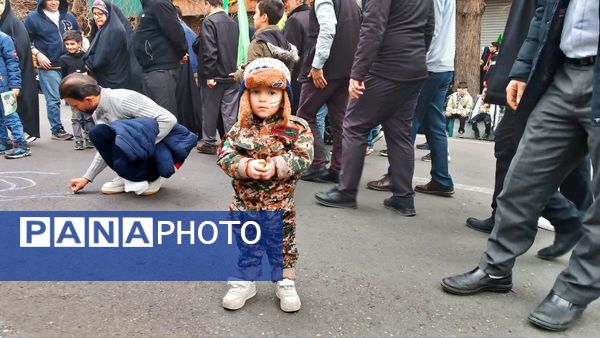 تجلی ولایتمداری در مسیر ۲۲ بهمن