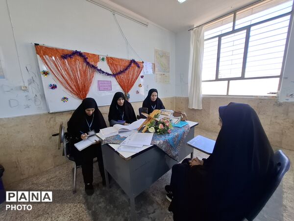 طنین قرآن، عترت و نماز در مشهدمرغاب
