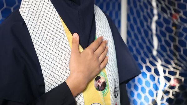 زنگ انقلاب نواخته شد