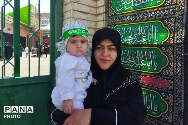 طنین نوای «یا علی اصغر (ع)» در فیروزکوه، همایش شیرخوارگان حسینی در حسینیه قمر بنی هاشم (ع)