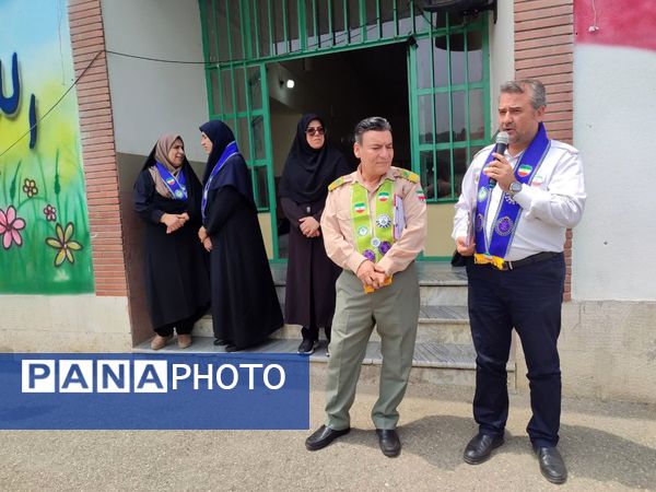 حضور ارزیابان کشوری سازمان دانش‌آموزی در مدارس قائمشهر