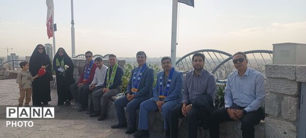 غبارروبی و تجدید میثاق با روح پاک شهدای گمنام در مشهد
