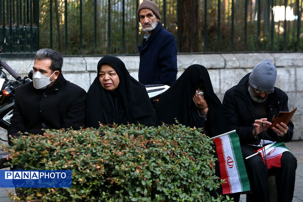 تشییع پیکر مطهر ۱۰۰ شهید گمنام
