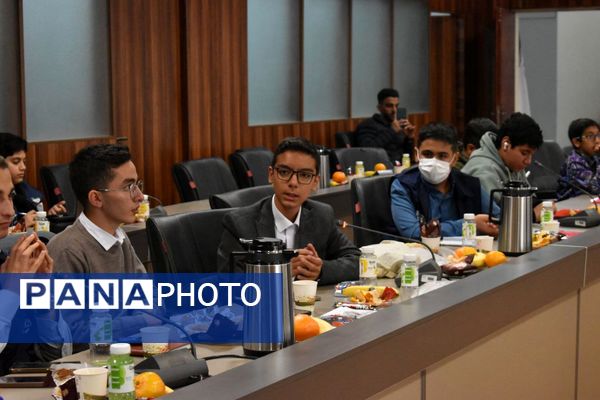 جلسه هم‌اندیشی خبرنگاران پانای شهر تهران