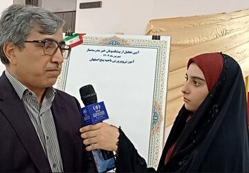 خیرین پیشکسوتان مدرسه سازی برای دانش آموزان هستند