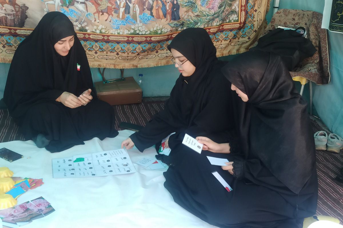 حضور کودکان و نوجوانان در راهپیمایی جاماندگان اربعین حسینی