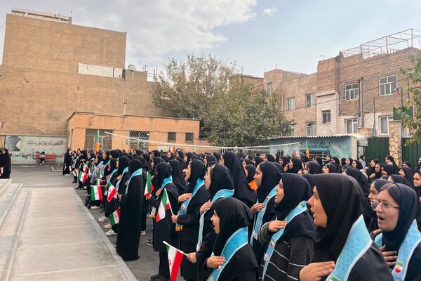 همایش تشکیلاتی "وطن یار" در دبیرستان ایثار