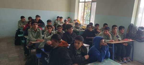 میزخدمت پزشکی رایگان برای دانش‌آموزان کم برخوردار درمدارس