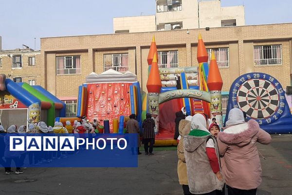 شهربازی مدرسه‌ای در دبستان عمار رباط‌کریم
