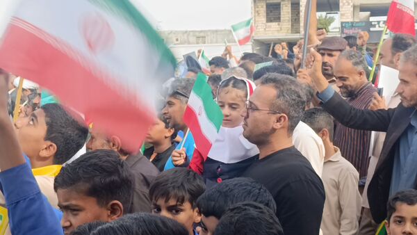 راهپیمایی ۲۲ بهمن در سندرک