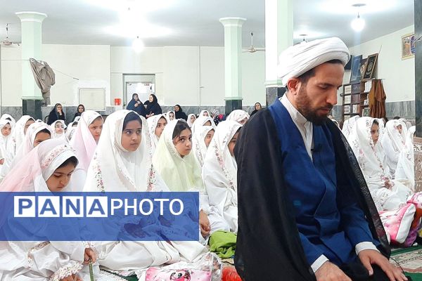 برپایی جشن عبادت و بندگی در مسجد ناحیه 2 بهارستان