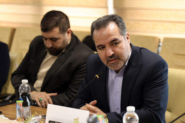 نشست صمیمی معاون تربیت بدنی و سلامت با ورزشکاران و کادر فنی تیم ملی والیبال دانش‌آموزی