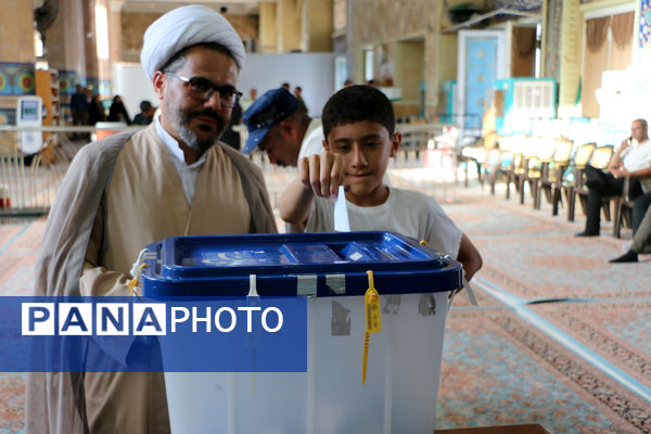 حضور نوجوانان قمی در انتخابات ریاست جمهوری -2
