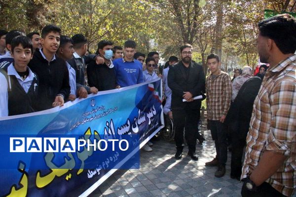 فریاد استکبارستیزی در قیامدشت طنین‌انداز شد