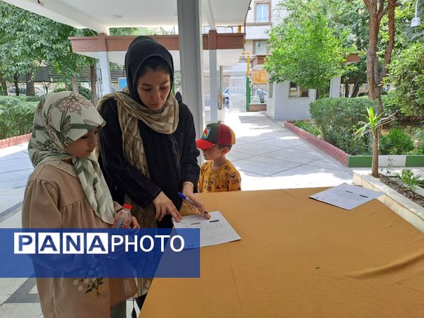 مسابقه حفظ ۱۴ سوره قرآن کریم ویژه سالروز ارتحال امام خمینی(ره) در منطقه ۱۰