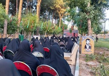 اجتماع بزرگ مدافعان حریم خانواده در قرچک