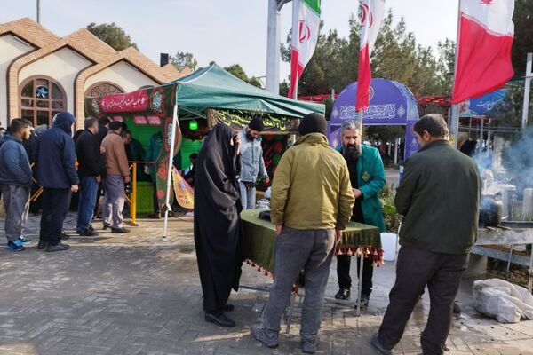 تجدید عهد با شهدا در رباط کریم