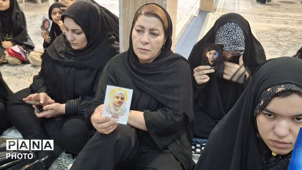 مراسم هیئت بسیج دانش‌آموزی با گرامی‌داشت یاد دانش‌آموزان شهید میناب 