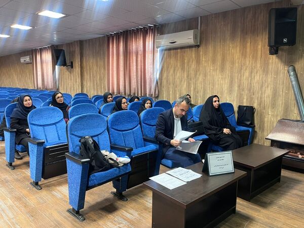 جلسه توجیهی متصدیان پایگاه تغذیه سالم در شهرستان قدس 