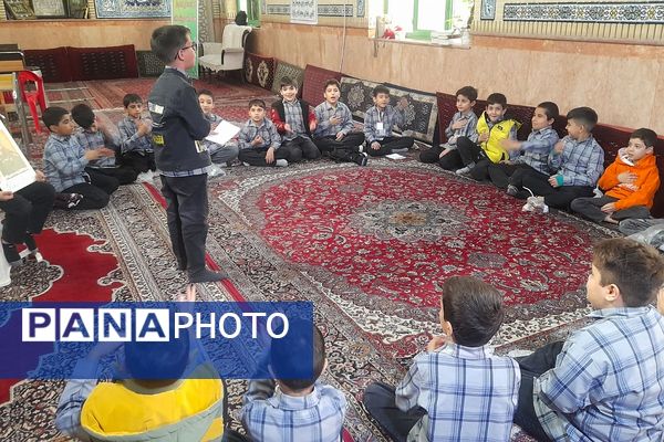  مراسم عزاداری ایام فاطمیه و یادواره شهدا در دبستان پسرانه آیت‌الله خامنه‌ای