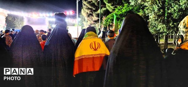 مراسم پر اقتدار انقلابی به همراه نماز استغاثه