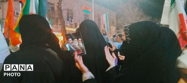 دسته های عزاداری شبانه در تجمع شهرستان نیشابور 