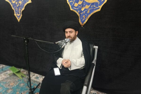 مراسم معنوی اعتکاف در مسجد اعظم حضرت ابوالفضل (ع) بهارستان دو