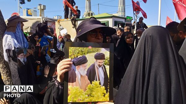 وداعِ جهان با «پدر» در صحنِ خورشید
