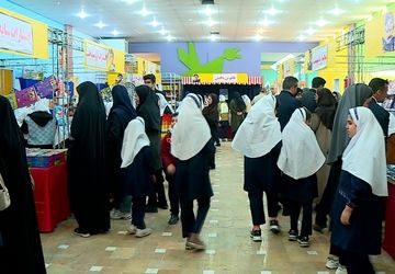 نویسنده کودک باید یک قدم جلوتر از مخاطب باشد