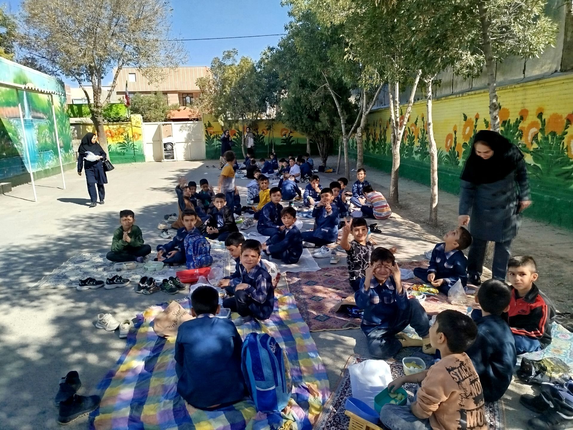صبحانه سلامت در مدرسه مبین شهرستان شیروان
