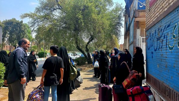 مراسم بدرقه و اعزام دانش‌آموزان دختر و مربیان خانم استان خوزستان به یازدهمین اردوی تشکیلات پیشتازان