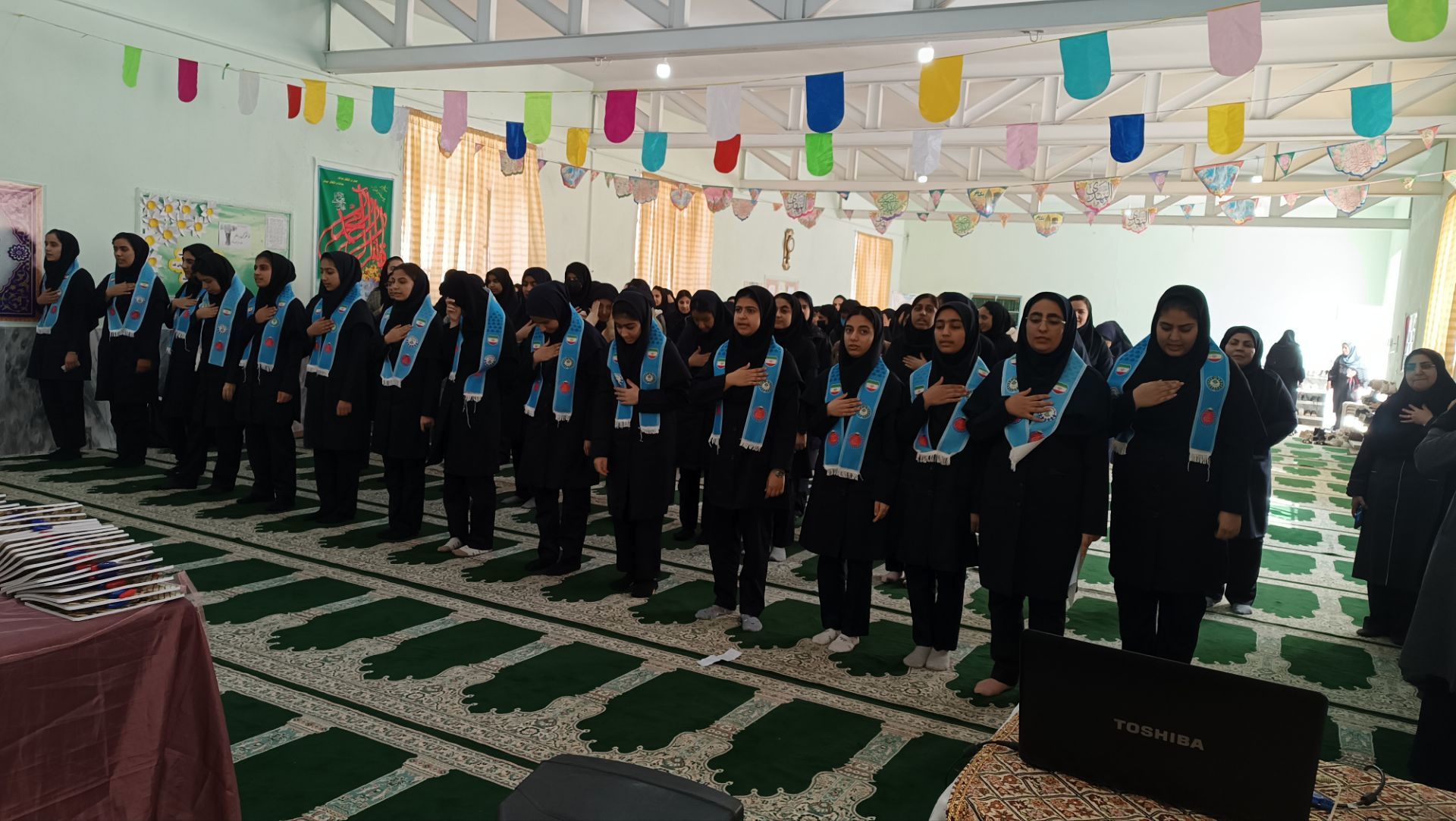 شور انقلابی و شمیم مهدوی در دبیرستان تمام تشکیلاتی الزهرا(س) شهرستان سرخس