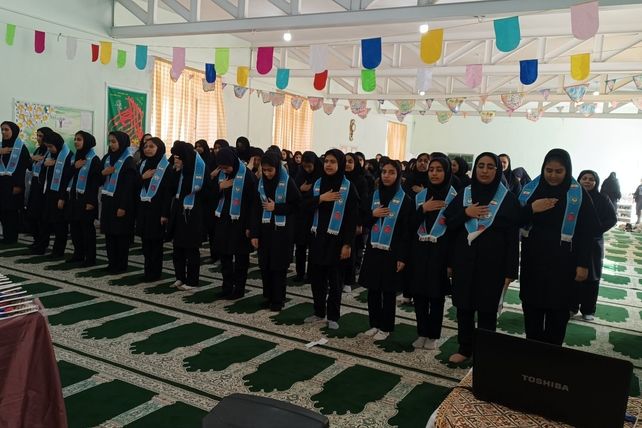 شور انقلابی و شمیم مهدوی در دبیرستان تمام تشکیلاتی الزهرا(س) شهرستان سرخس