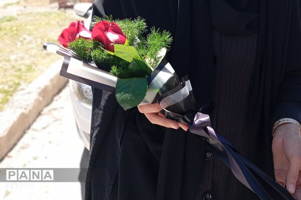 از قاب یک هنرمند تا دل یک مادر شهید