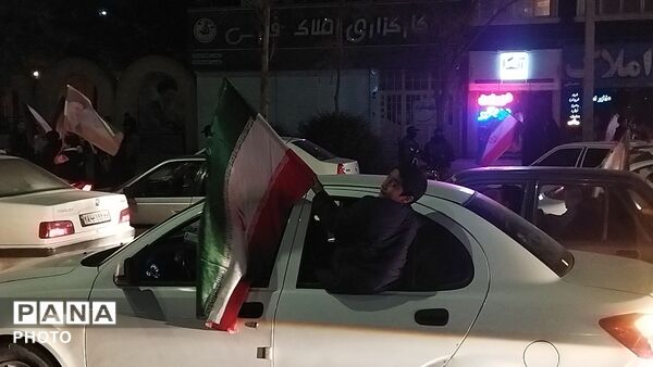 سی شب بلوار فضل میزبان رژه ماشینی شد 