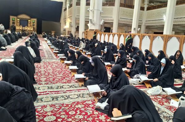 مراسم جز خوانی قران در حرم اهل بیت(ع)