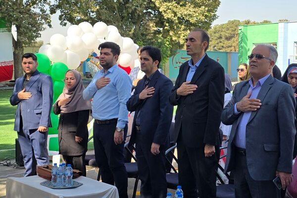 آیین افتتاحیه زمین چمن مصنوعی دبستان اسماعیل سامنی ناحیه ۲ بهارستان