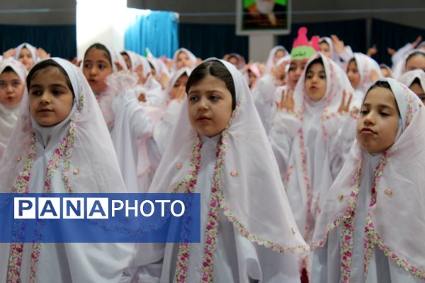 پرواز فرشته‌های آسمانی؛ جشن تکلیف دختران سملقان در مسجد جامع