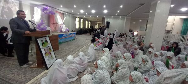 جشن تکلیف جمعی از غنچه‌های باغ ایمان در شهرستان کمیجان 