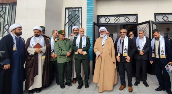 آیین افتتاح همزمان دبستان و کلنگ‌زنی سالن مطالعه مجموعه امام حسین(ع) در مشهد