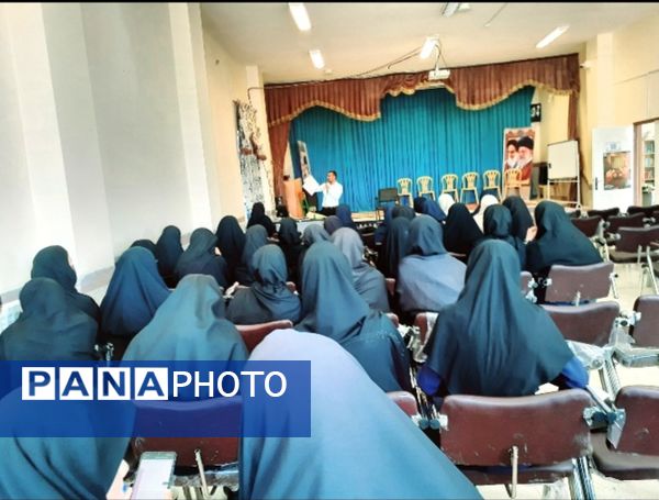 آزمون لیگ‌جت با شعار «جهاد ما جهاد تبیین» در خانمیرزا