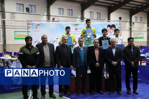  اختتامیه اولین روز از چهل و یکمین دوره مسابقات استانی تنیس روی میز در مهریز