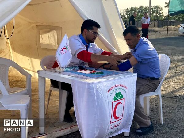 خدمت بی‌وقفه امدادگران هلال‌احمر به زائران