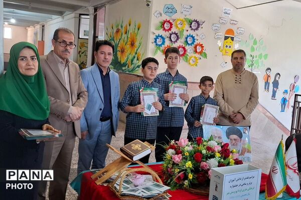 طنین نوای قرآن و هنر در دبستان ملاصدرا ،تجلیل از سفیران نماز تا برترین‌های پرسش مهر